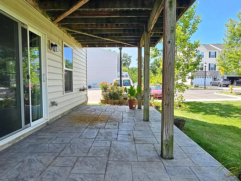 423 Arbor Blvd — Photo 18