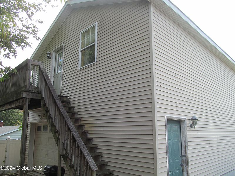 3rd image of 4 Bridge Street