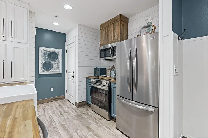 1 bed, 737 sqft, $3,000 — Photo 2