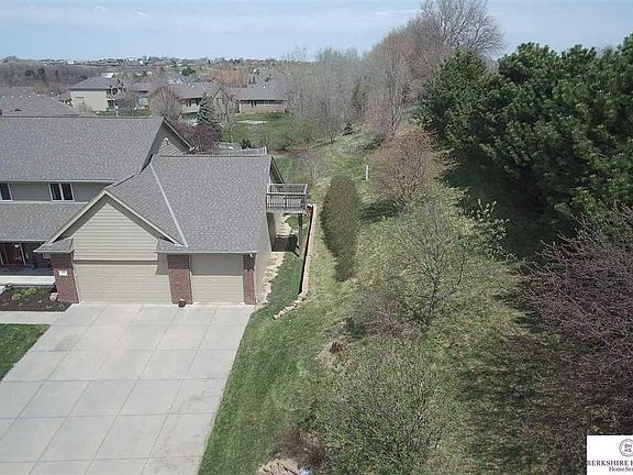 2nd image of 19806 Douglas Cir
