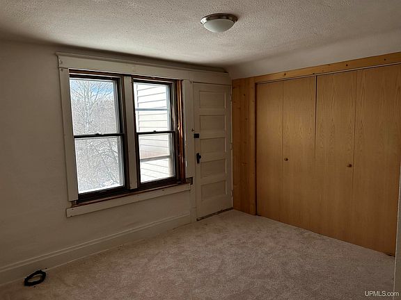4th image of 501 Isabella Ave