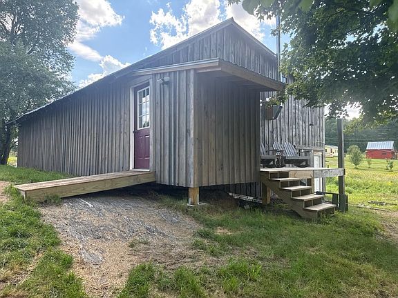 4th image of 484 Vaughan Road