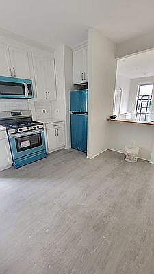 4th image of 31-78 36th St #3B