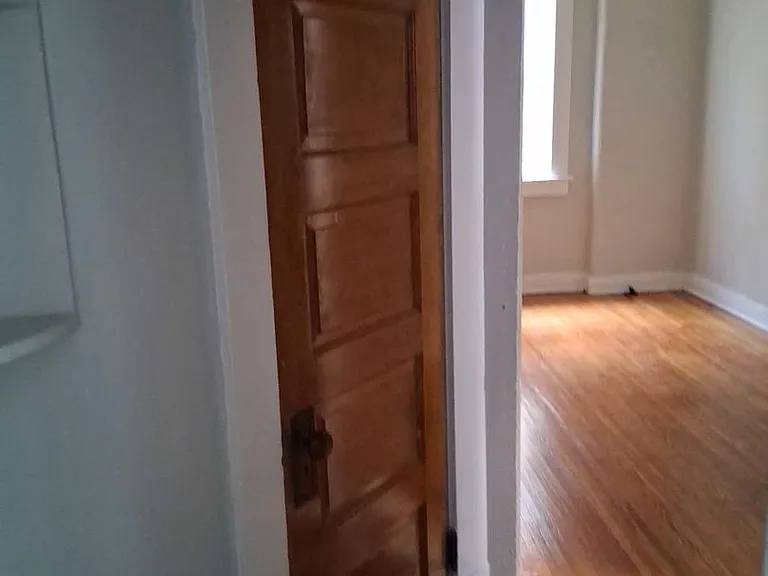 415 Belgravia Ct — Photo 27