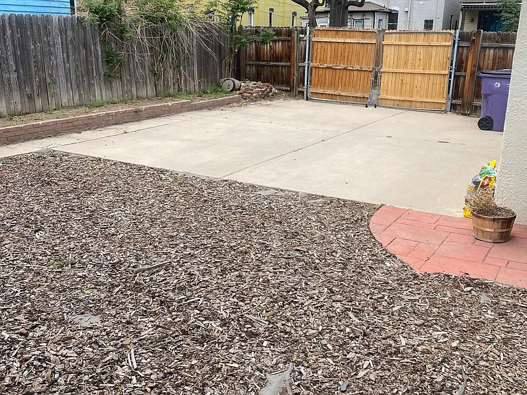 2953 Stout St — Photo 23