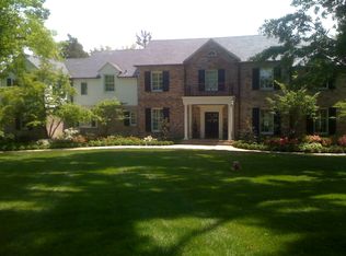 24 Clermont Ln, Saint Louis, MO 63124