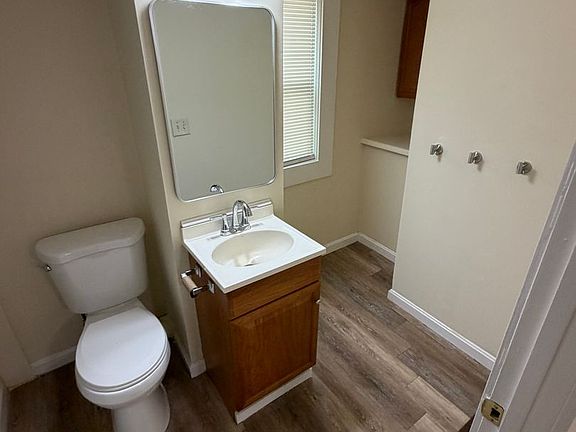 5th image of 43-47 Elm St #43-1
