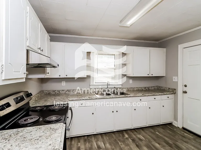 16561_007_wm_-_kitchen_12978305.jpg