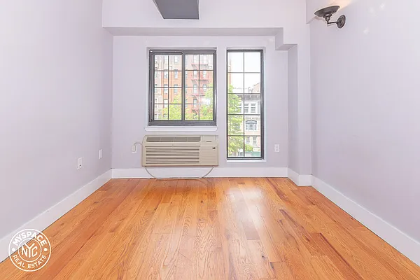 Rented by MySpaceNYC | media 8