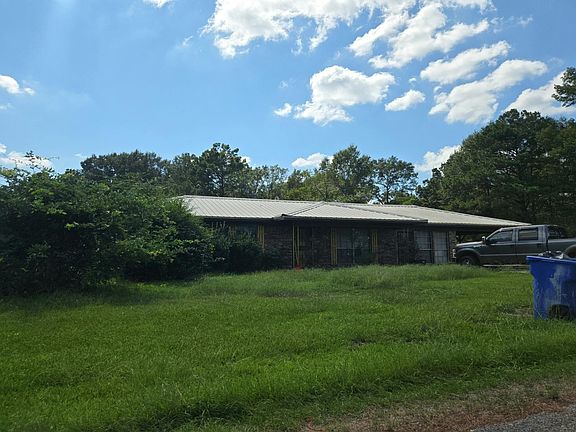 3rd image of 373 Dan George Rd