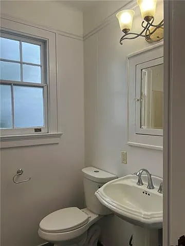 249 Vallette St — Photo 12