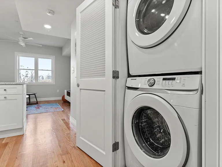 36 Emerson St #5 — Photo 9