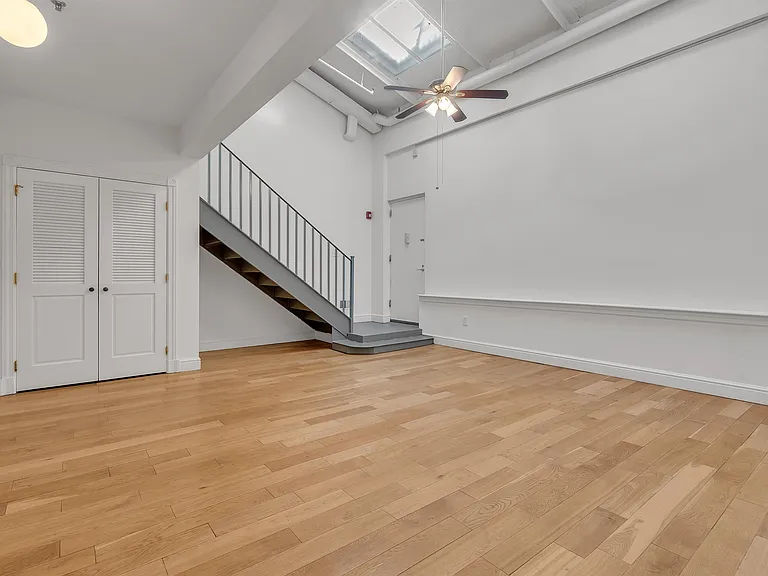 300 Communipaw Ave #211 — Photo 3