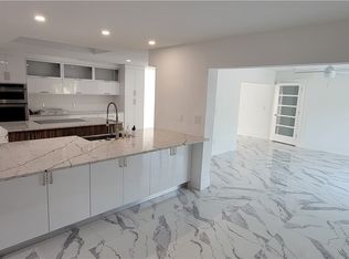5200 West Blvd, Naples, FL 34103