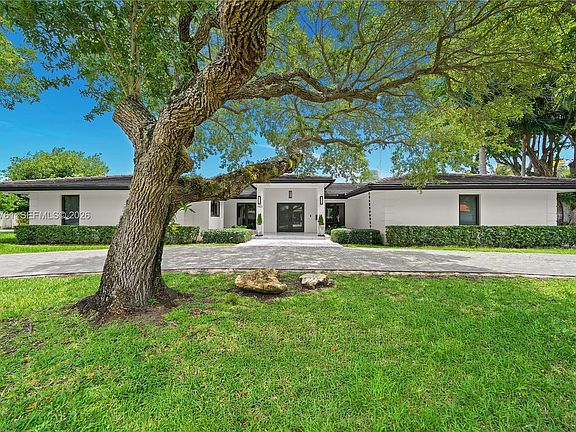 4th image of 7420 SW 109th Ter