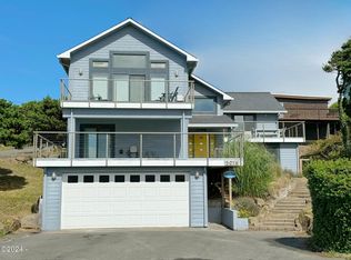 5018 NW Jetty Ave, Lincoln City, OR 97367