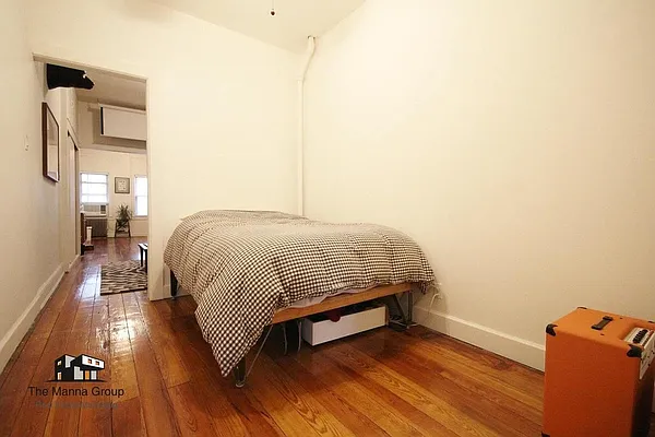 Rented by Bold New York | media 13