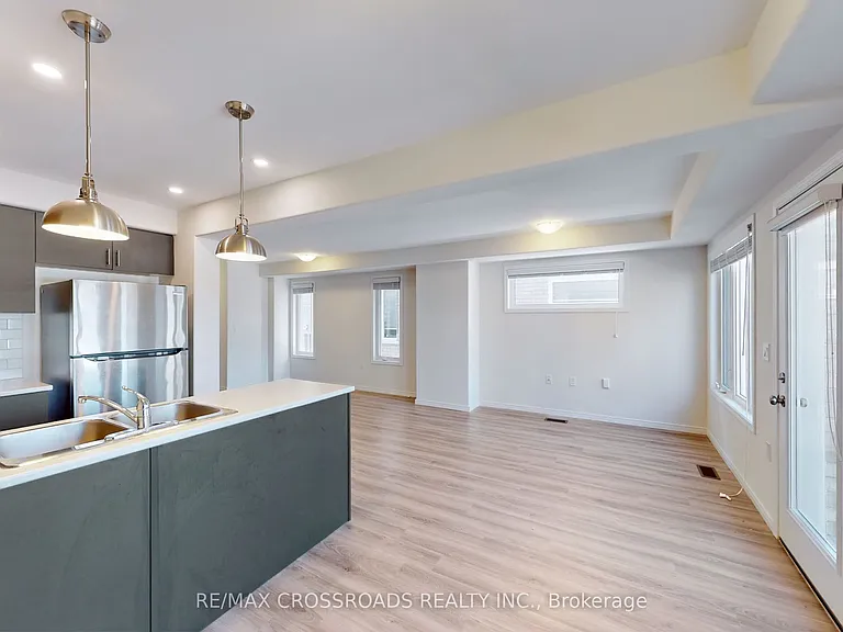 1638 Hetherington Dr — Photo 20