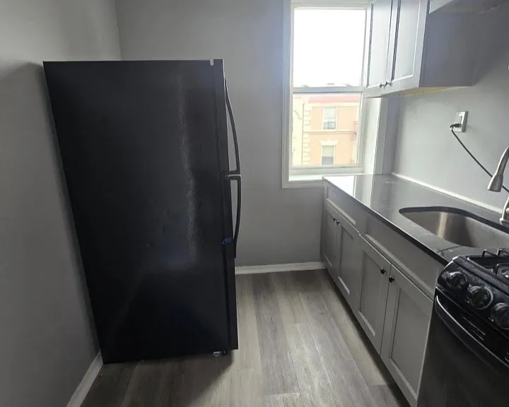 237 Littleton Ave #11 — Photo 6