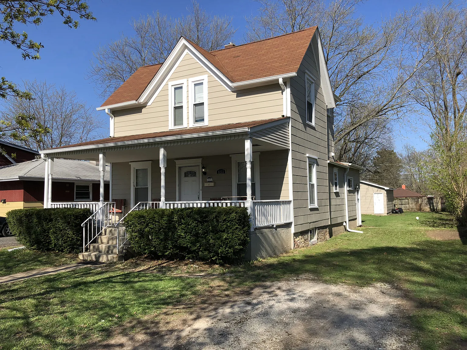 3233 Enoch Ave photo 1