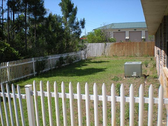 2nd image of 901 Lajolla Ln