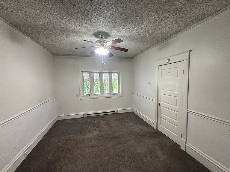 424 E Broad St #1 — Photo 4