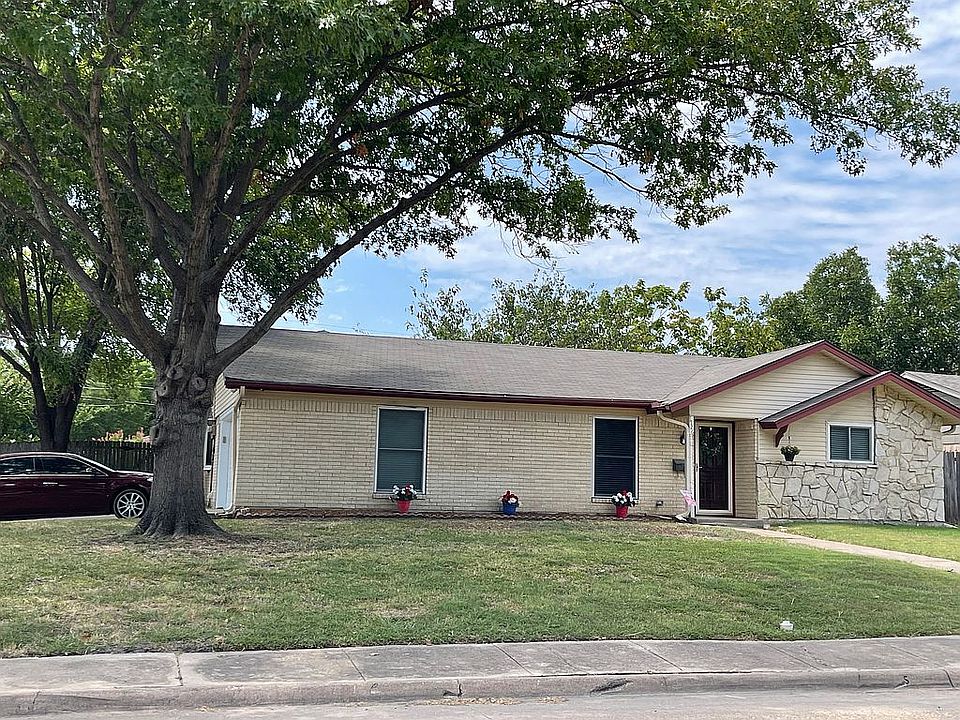 1st image of 1726 Santa Cruz Cir