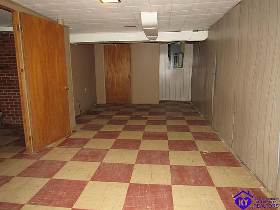 5th image of 205 Upper Jefferson Ln