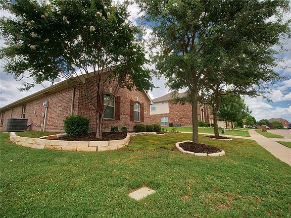 2nd image of 205 Brookdale Dr