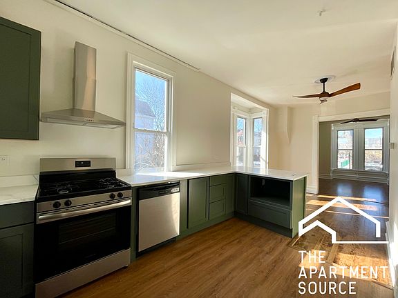 2nd image of 1701 N Fairfield Ave #1