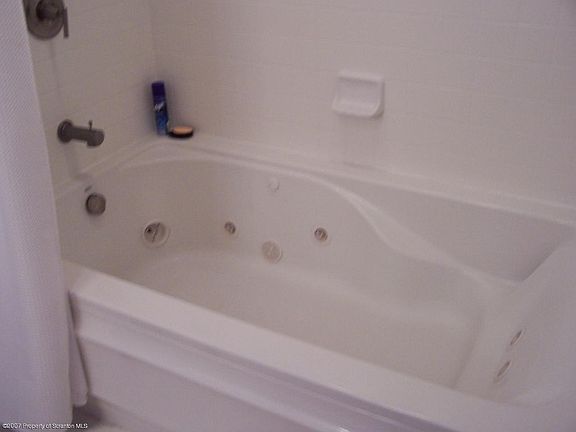 3rd image of 348 Cedarwood Ter