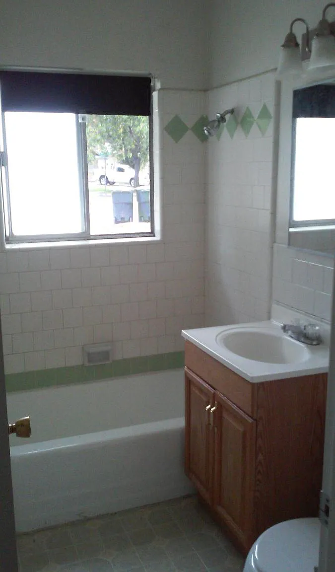 2 bed, 1100 sqft, $2,500 — Photo 2
