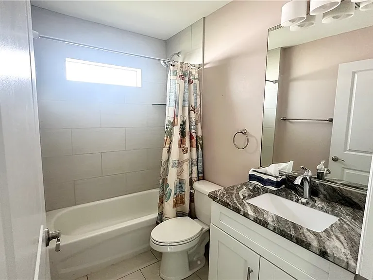 1306 SW 19th Ln — Photo 13