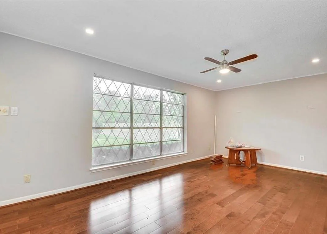 3 bed, 2.5 bath, 1846 sqft, $1,900 — Photo 4
