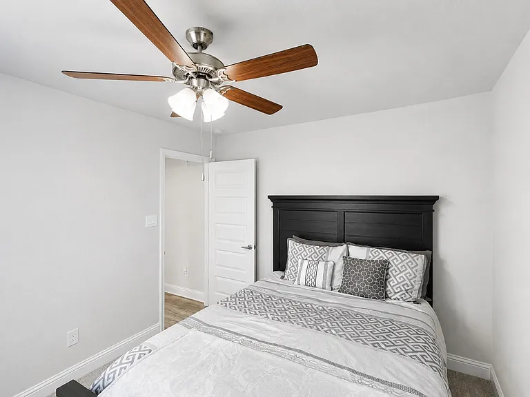 10142 Whitney Reach Dr — Photo 19