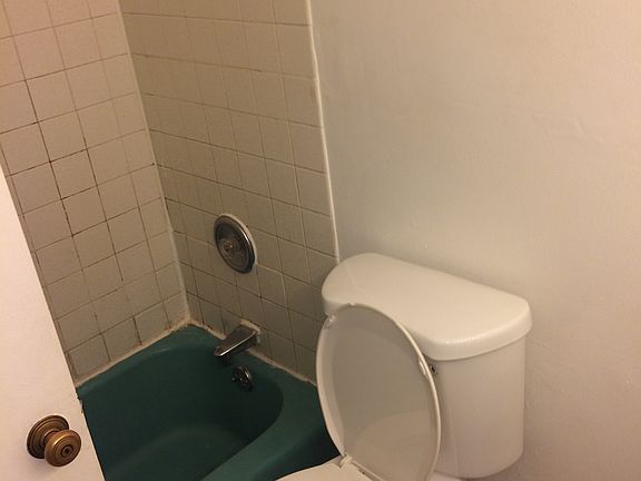 5th image of 2105 Lorraine Ave