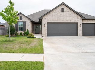 4604 Bermuda Dr, Mustang, OK 73064