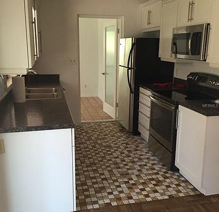 3rd image of 3224 Oberlin Ave