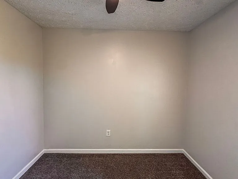 197 Brandywood Ct — Photo 14