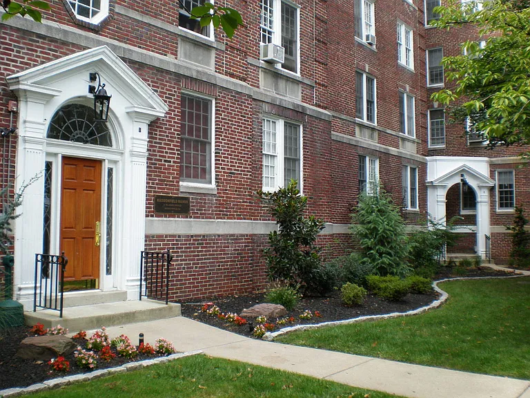 2 Linden Ave #B200 — Photo 11