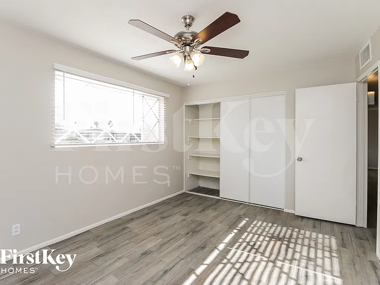 2030 E Aspen Ave — Photo 14