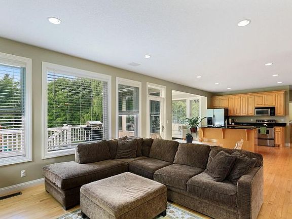 4th image of 4797 McDonald Drive Cir N