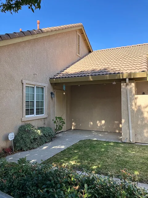 E Acacia St, Tracy — Photo 2