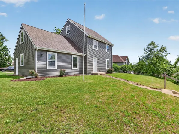 215 Roosevelt Ave, Beloit, WI 53511