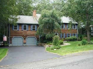 33 Smoke Rise Cir, Prospect, CT 06712