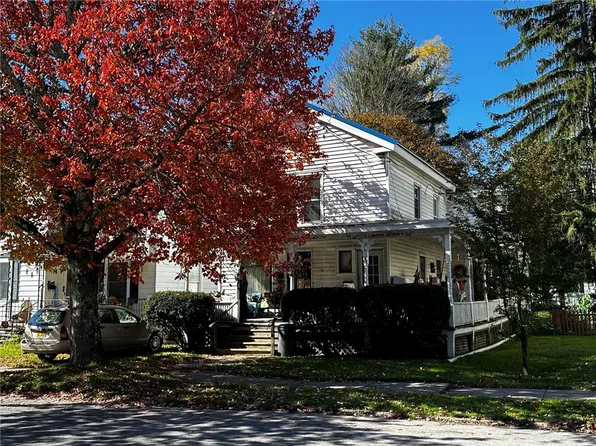 35 Liberty St, Walton, NY 13856