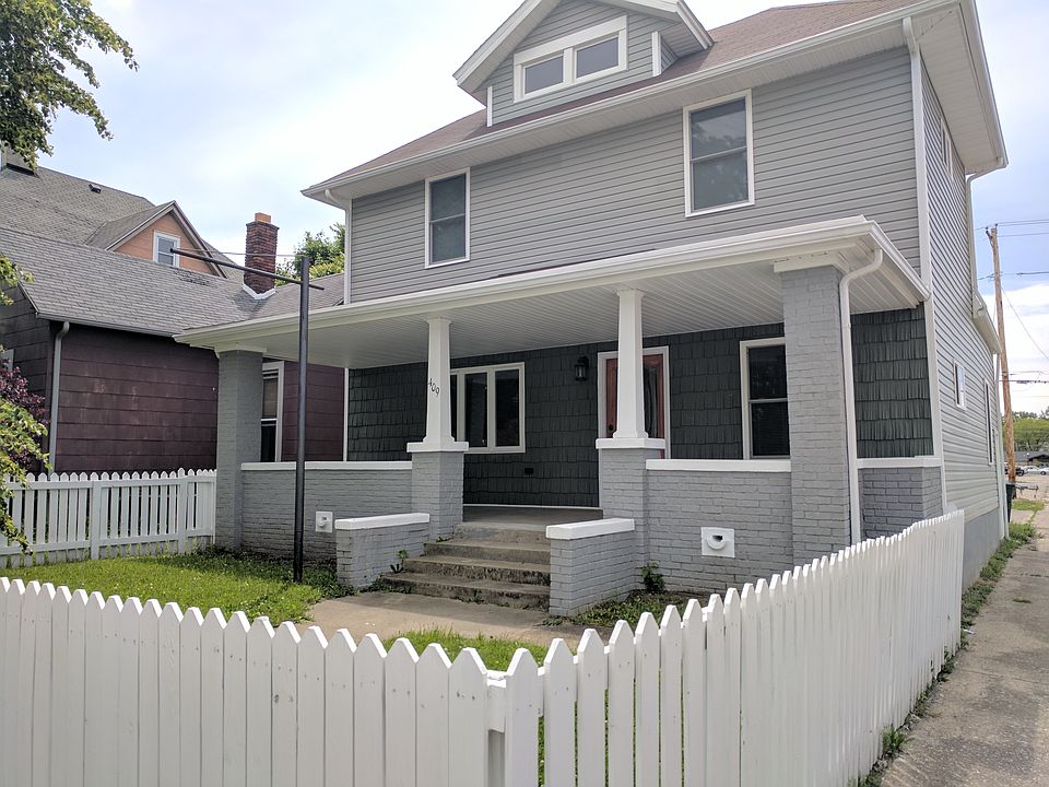 1st image of 400 E Washington St