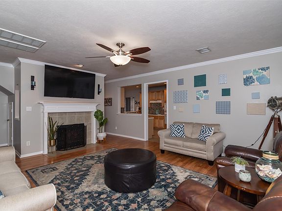 4th image of 2346 Seamist Cir
