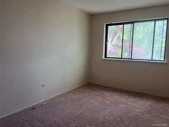 5th image of 200 Springmeadow Dr Unit M
