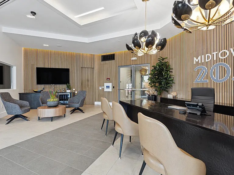 Midtown 205, Charlotte, NC, Reception